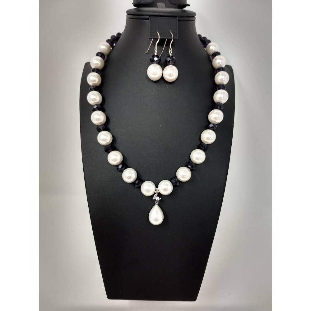 Chunky Shell Pearl and Black Crystal Necklace Earring 2 Piece Set
